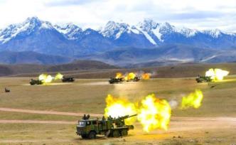 多兵种联合作战，西藏军区举行立体拔点实兵实弹演习