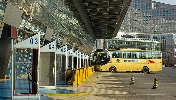 北京六里橋長途客運站.視覺中國 圖