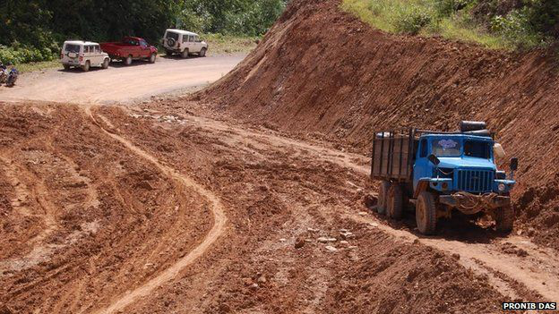 印度在有争议的边境地区大规模修建公路