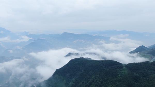 瞰见｜重庆玉带山上的超级大云海