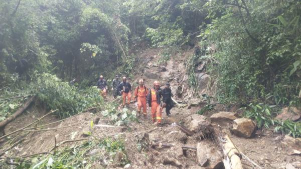 云南盈江山体滑坡致3人失联，现场暂不具备搜救条件