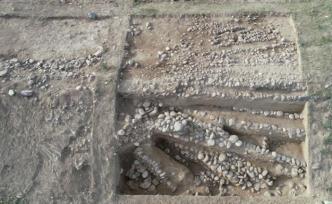 新疆吉仁台沟口遗址大型石构遗存身份确认：系高等级贵族墓葬