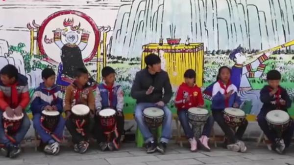 中国版放牛班的春天 ！半山腰上被音乐包围的小学