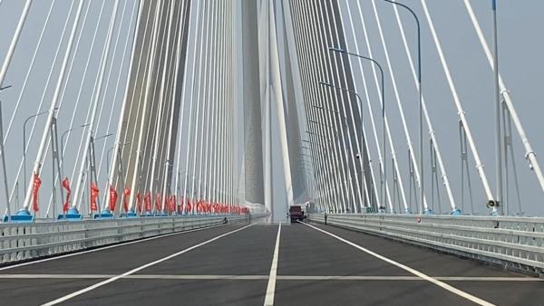 排水和安全，揭秘沪苏通大桥两大设计亮点