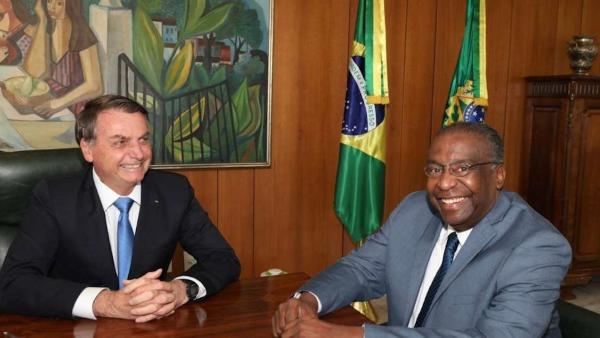 巴西教育部长被曝学历造假，上任5天后辞职