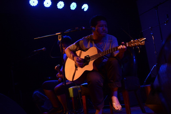 寸铁近人可读血色的浪漫快被有了新愁的年轻一代遗忘