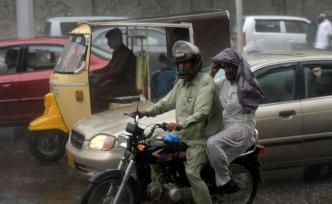 巴基斯坦首场季风暴雨已致至少8人死亡，另有20余人受伤