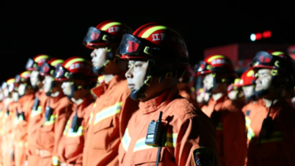 江西：520名消防指战员、89艘消防舟艇增援鄱阳