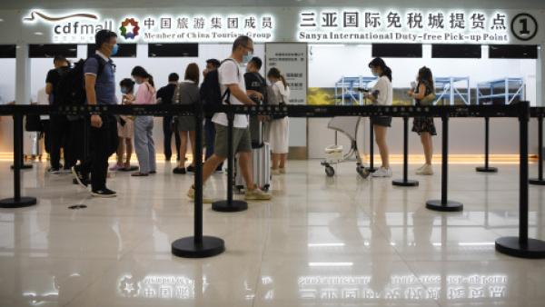 海南三亚机场免税提货窗口增至38个