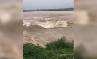 江西永修县三角联圩溃堤，紧急营救疏散3000余人