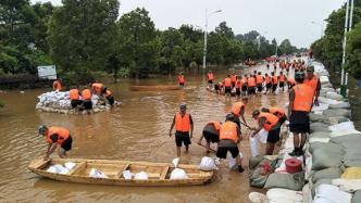 鄱阳湖湖区已出峰缓退，江西省水文局继续发布洪水红色预警