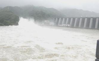 安徽霍山三大水库均超汛限水位，正加大泄洪流量