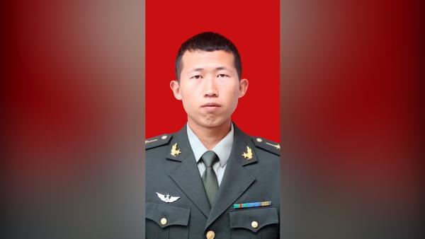 为抢救侦观测器,西藏军区吉布哨所战士苏万飞跌落悬崖牺牲