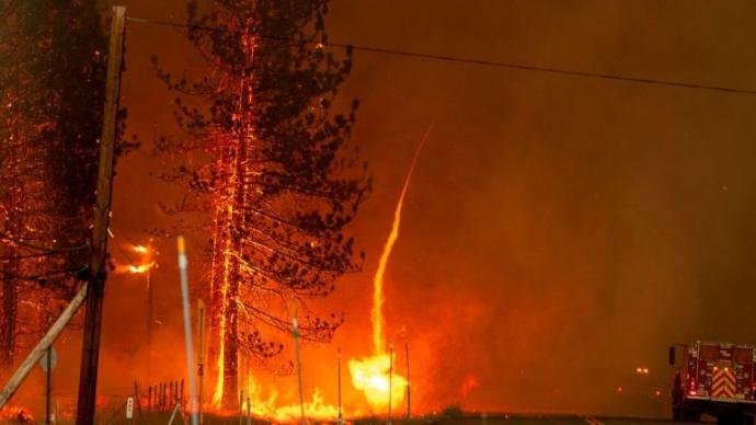 加州北部山火蔓延，过火面积达3237公顷