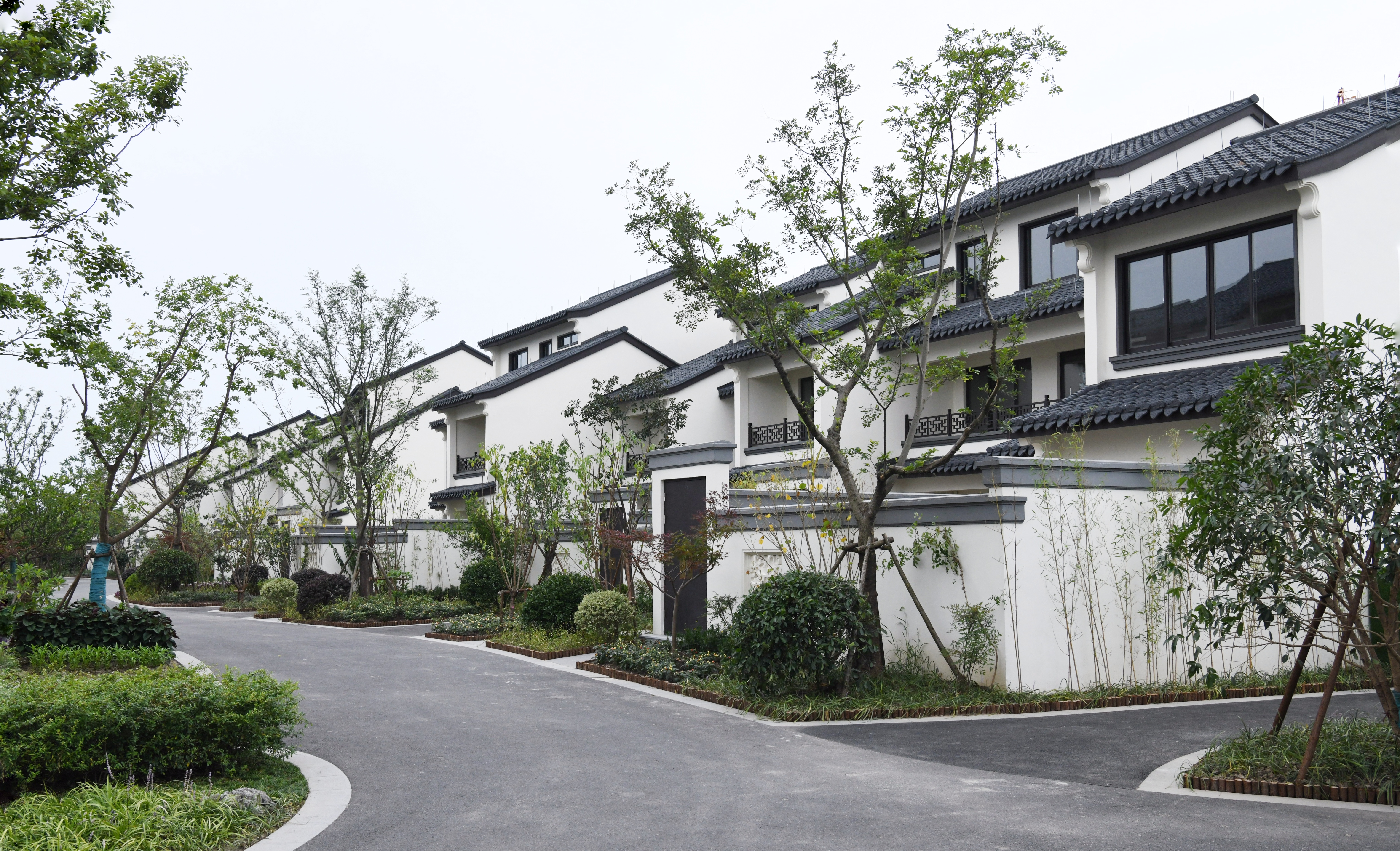 华亭镇联一村新建农居