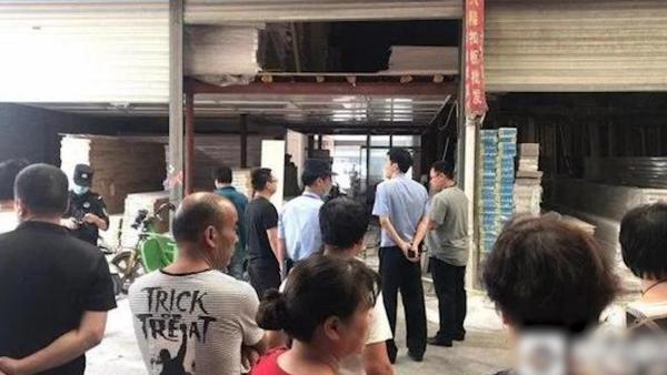 金华江南建材市场发生命案，一人抢救无效死亡