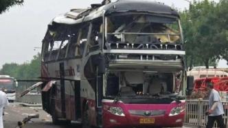 济南爆炸客车初判为车内设备故障引发自爆，受伤人员已送医