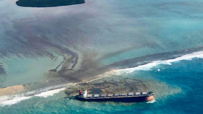 千吨燃油毛里求斯泄漏，日本货轮公司致歉