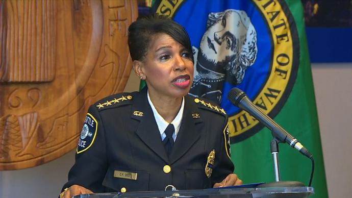 效力28年，西雅图警局非裔女局长辞职