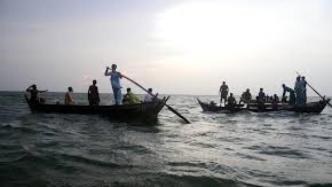 巴基斯坦南部发生翻船事故，至少10人死亡