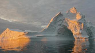 研究称格陵兰冰盖去年融化量创纪录，平均每分钟损失一百万吨