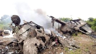 南苏丹一架货机起飞后坠毁，已致17人死亡