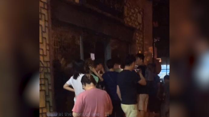 曾經“抵制”過豐巢的硬核小區上海中環花苑,搞起了直播維權
