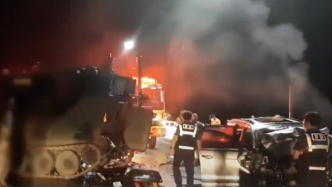 韩国一轿车与美军装甲车相撞，4平民身亡
