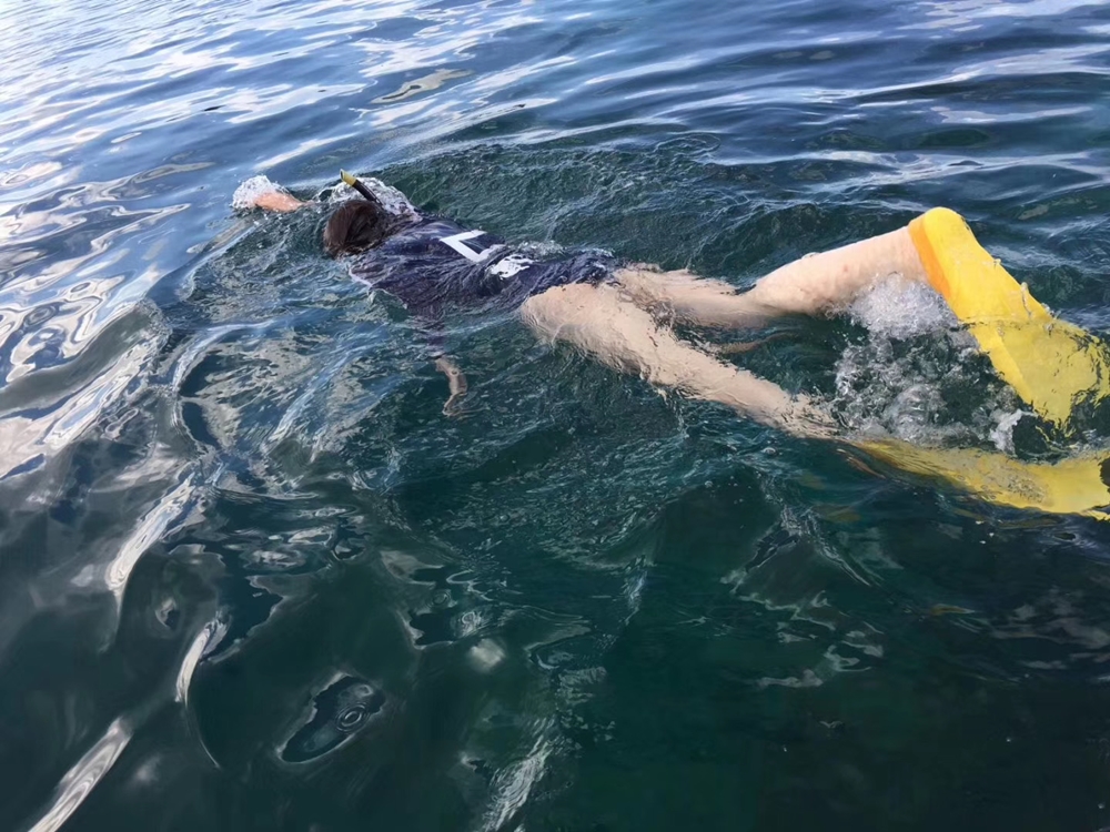 ��������ڰͲ����¼�����Ǳˮ����ˮ�¶�ս�к���