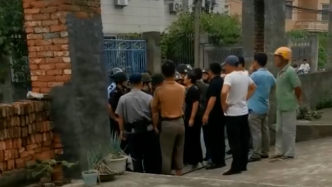 浙江慈溪回应被割喉女教师家遭人围堵：警方已约谈罪犯家属