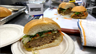 Impossible Foods首次在香港推植物猪柳汉堡