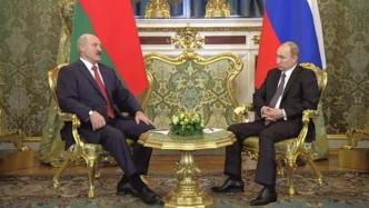 普京与卢卡申科会谈以一对一形式举行，双方8月通话6次