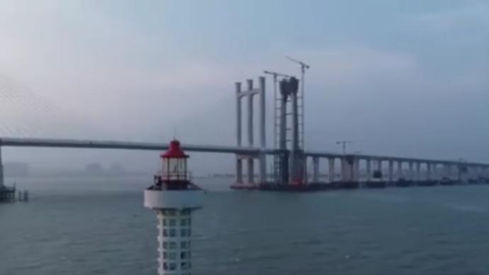 世界首座高鐵跨海大橋在福建,主塔已封頂