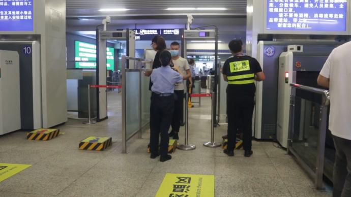 汉口火车站客流恢复八成，地下进站口时隔236天后重启