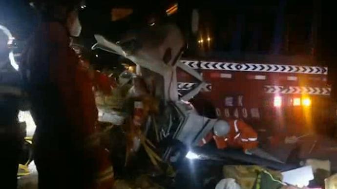 G30连霍高速发生两车追尾事故，3死2伤