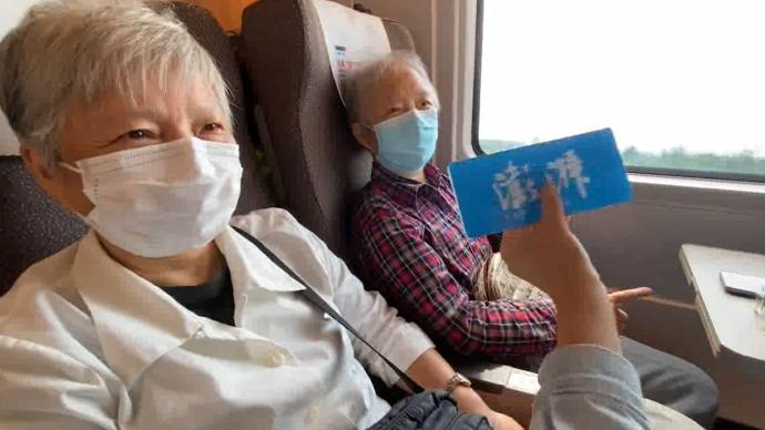 坐高铁看中国丨上海奶奶忆京沪交通的变化