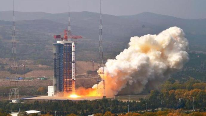 中国成功发射环境减灾二号A、B卫星