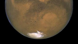 真的有生命？火星南极冰层下或存在成片不冻盐湖