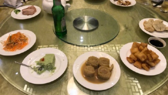 就这？3000块一桌北京“宫廷菜”翻车，食客：不如食堂