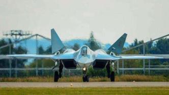 罕见！俄媒公布苏-57试飞多角度画面