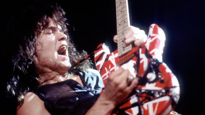 13:06 来源:澎湃新闻 字号 艾迪·范·海伦(eddie van halen)的死讯很