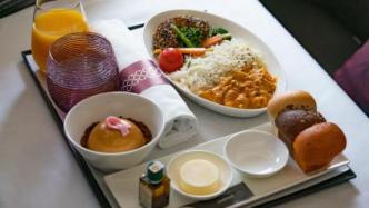 “植物肉”引领的健康饮食下，卡塔尔航空推纯素食飞机餐