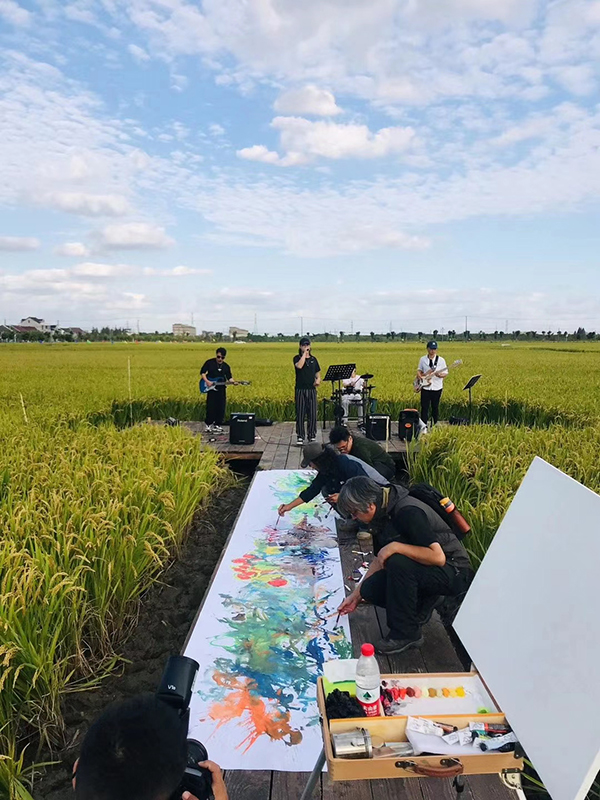 稻田音樂會和鄉野作畫.奉賢區融媒體中心 供圖