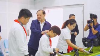 对话｜许海峰：中国人适合射击运动，还能预防孩子近视问题