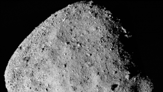 美国探测器首次采集到小行星表面样本，日本也曾完成采样返回