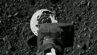 NASA探测器在小行星贝努着陆，并完成采样