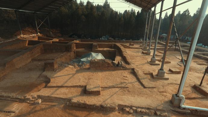 龙门石窟考古发现唐代塔基，初步推测为印度高僧墓塔