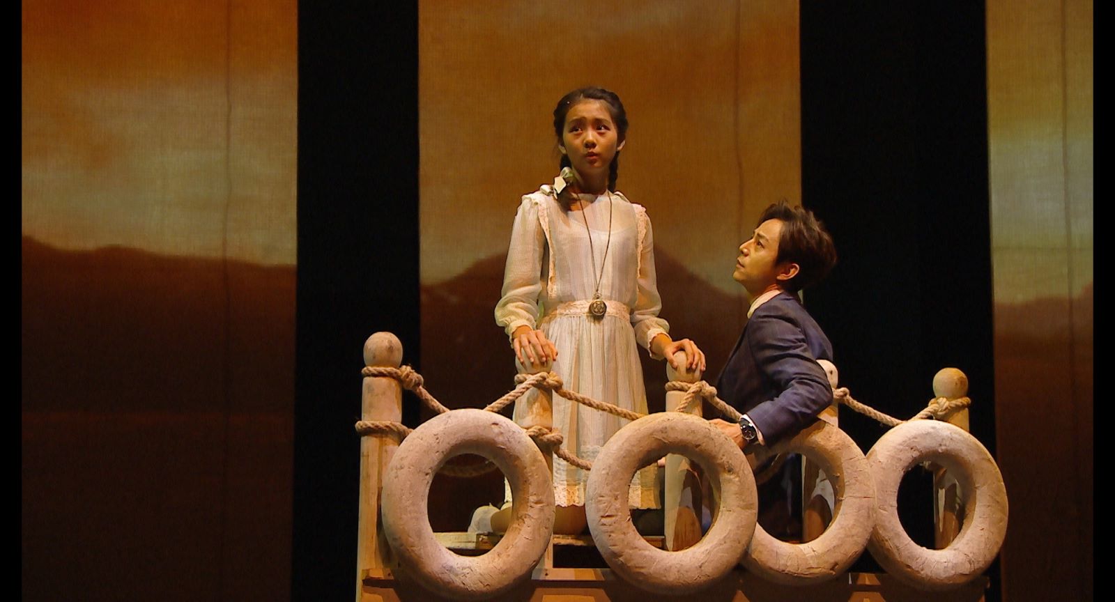 赖声川高清戏剧影像水中之书首映何炅和多多同框