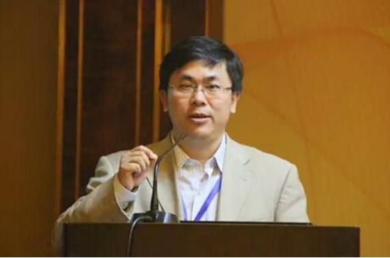 深圳大学传播学院院长巢乃鹏教授
