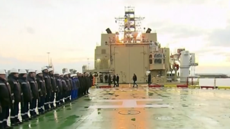 世界最大柴电动力破冰船在俄罗斯正式入列服役